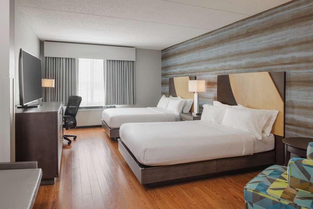 Hotel Trilogy Albany Airport, Tapestry Collection By Hilton Лейтъм Стая снимка